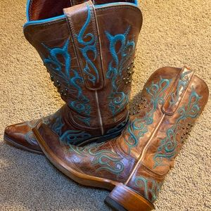 Women’s Lucchese boots